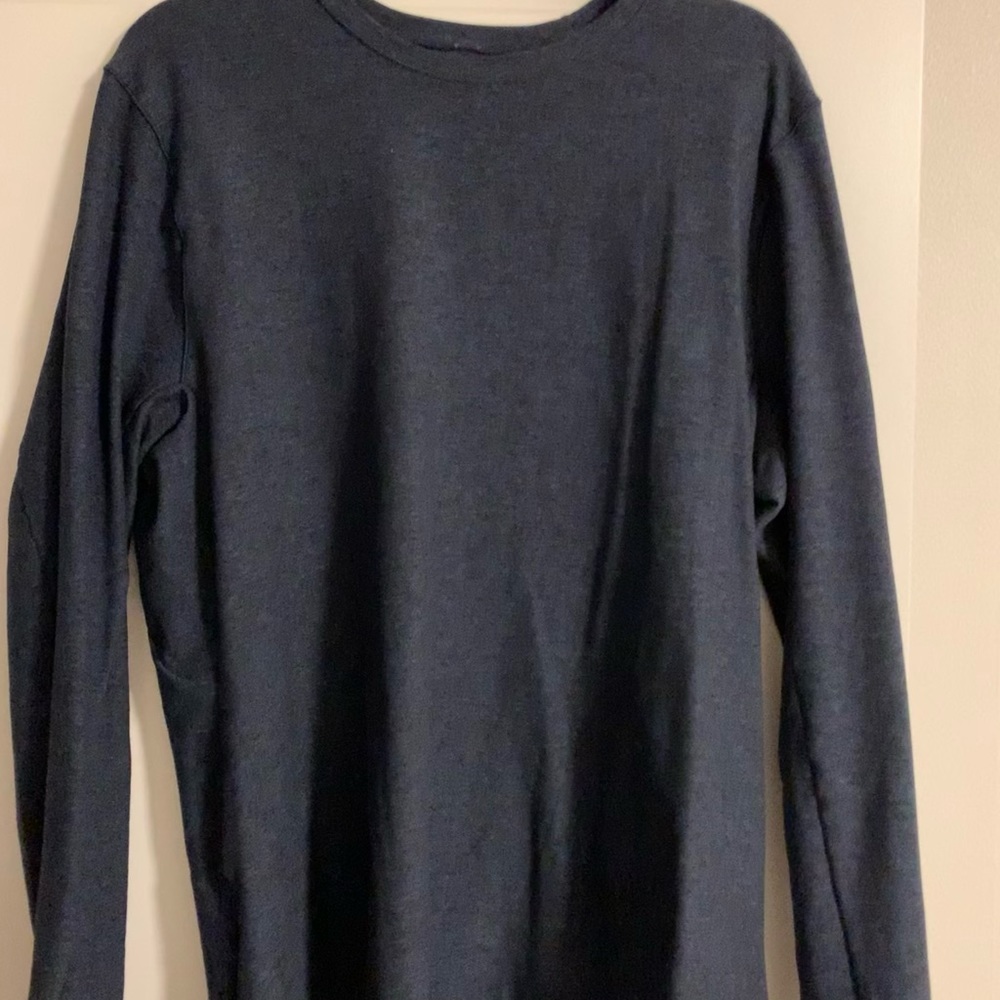 Lululemon surge warm long sleeve L
